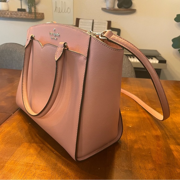 Adorable Kate Spade Light Pink Crossbody! - Picture 1 of 9